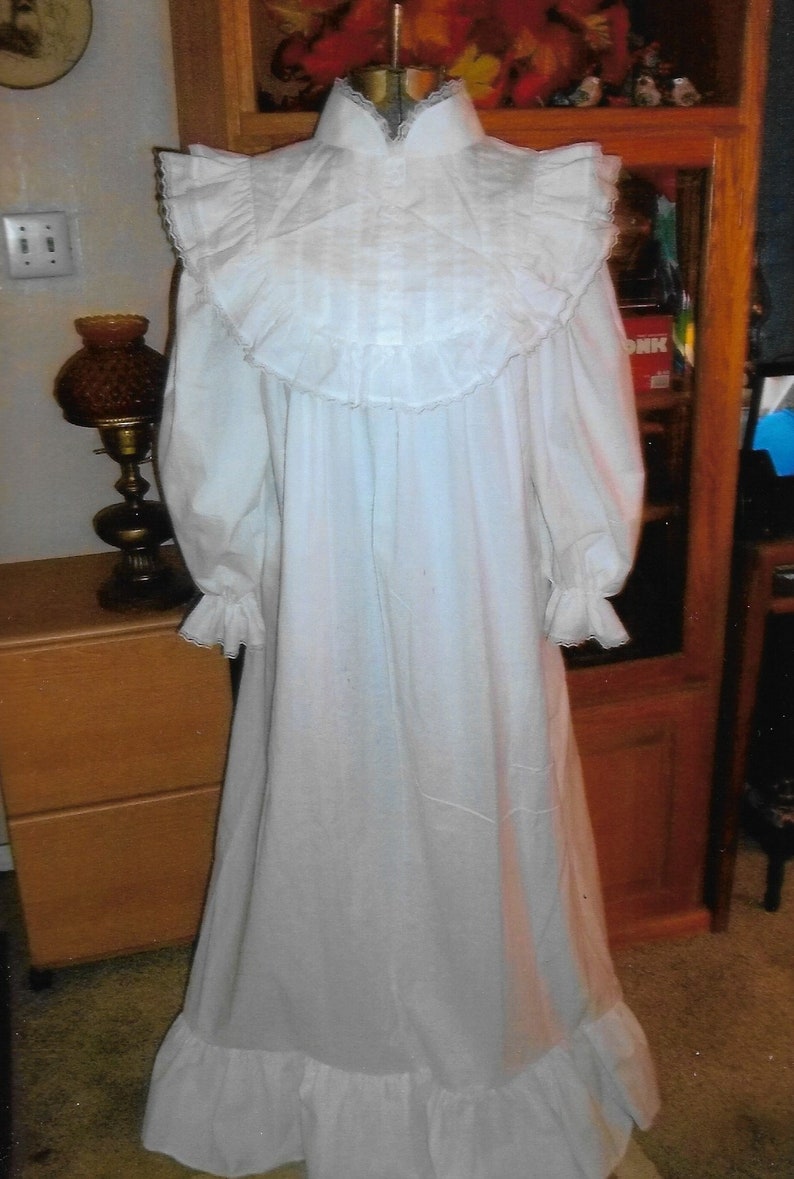 Victorian White Cotton Nightgown with Round Ruffled Bodice and Pin-tucks