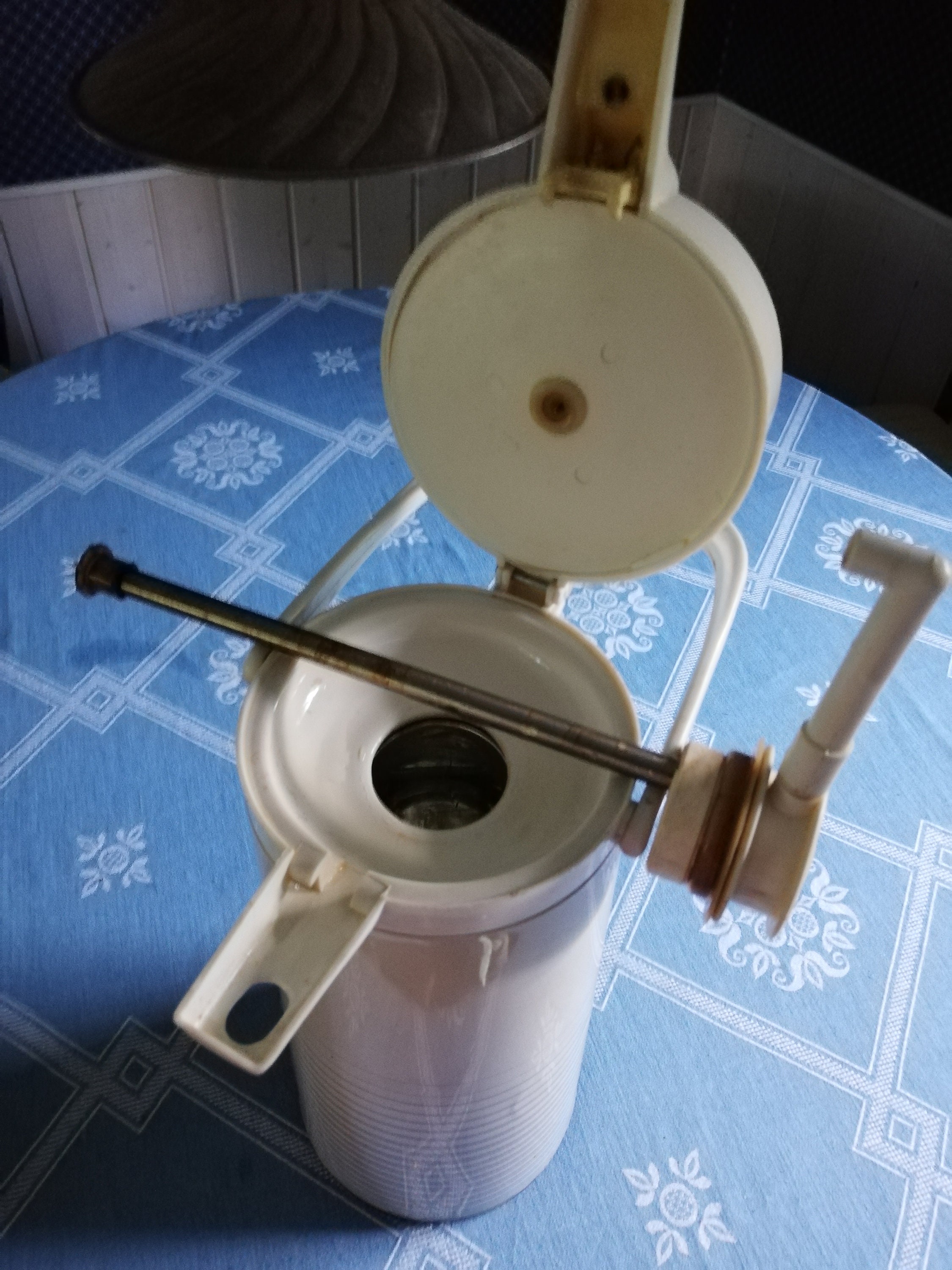 Vintage Pump Pot Thermos, Retro Thermos, Vintage Coffee Pumps, Retro Coffee  Pumps, Vintage Party Supplies, Vintage Coolers. -  Denmark