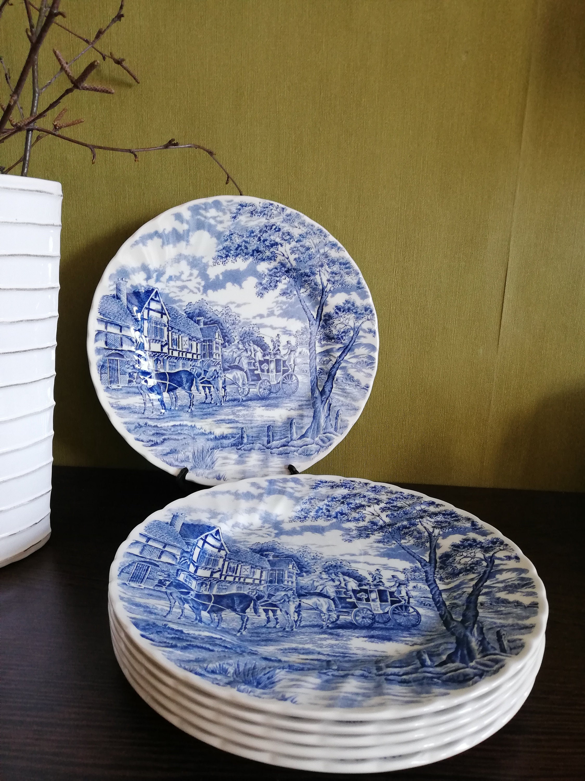 Royal Wessex Stage Coach Dinner Plate Made in England Blue and