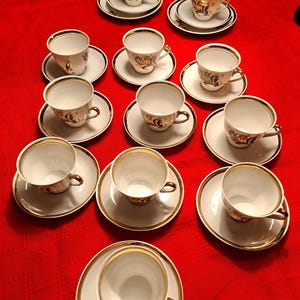 Vintage Rigaer Porzellanfabrik RPR, Kaffeeset MARIANNA, dünnes Porzellanespresso-Set, Blumenmuster UDSSR-Porzellankaffeeset