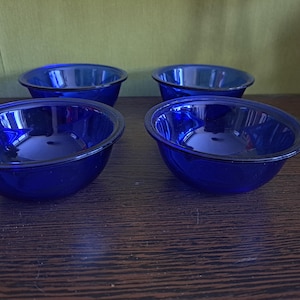 Vintage Cobalt Blue sweet bowl ,Vintage Arcoroc Cobalt Blue Glass Serving or Mixing Bowl Rolled Rim Made in France