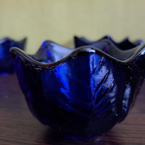 Vintage cobalt blue bowl made in 1980s in Spain,green glass candle holder,Old Glass home Decor, Collection 1980s Gift Idea, green glass
