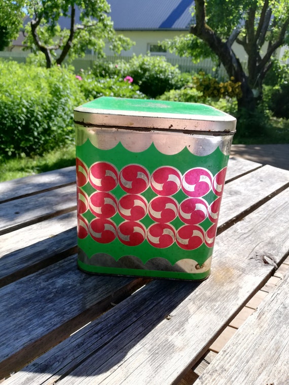 Vintage Big Tin Box Tin Container With Cover Vintage Food Etsy