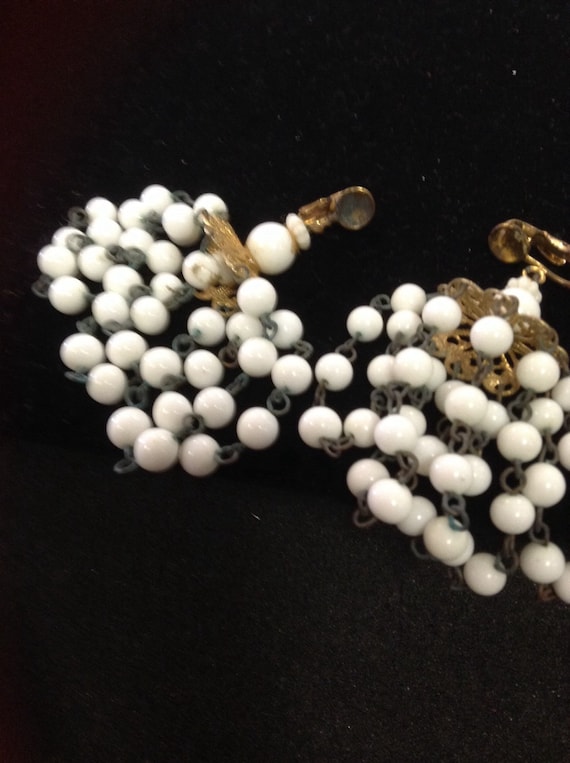 Milk glass beads earrings