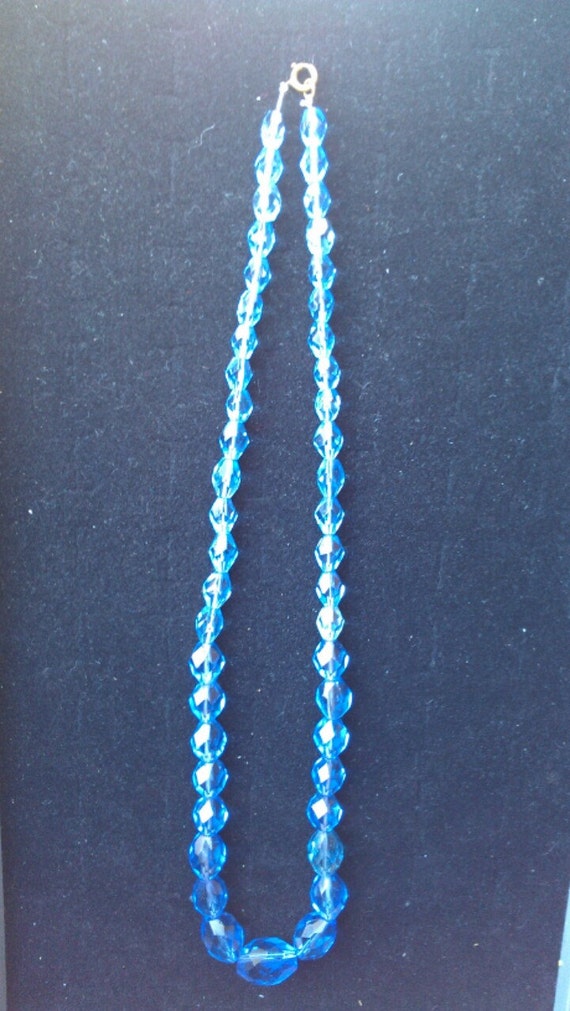 Compelling blue vintage crystal necklace - image 2