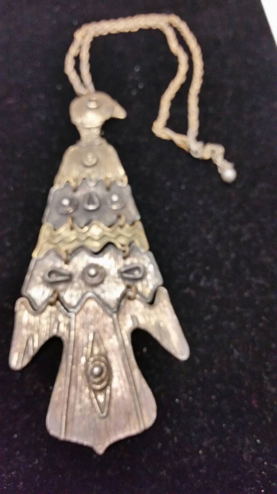 Massive thunderbird pendant and vintage chain - image 1