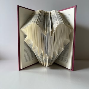 Book Fold Pattern, Origami, Pattern Book, Bat Sculpture, Tried and Tested, Mark and Measure, Instant Download, Book, Bat Book Fold Pattern