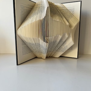 Book Folding Pattern, Shark Sculpture, Book Art, Mark and Measure, Instant Download, Tried and Tested, Simple Pattern, Shark Fold Pattern