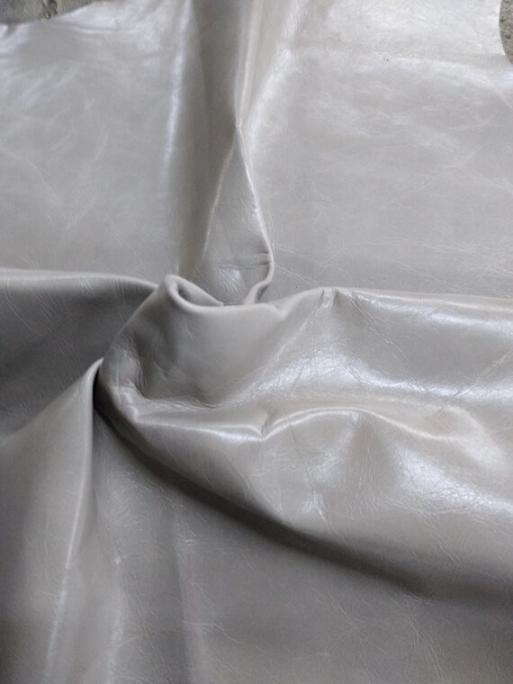 Italian Cowhide handbag leather skin Cow hide Pearlized Silver 8 Sq.ft.