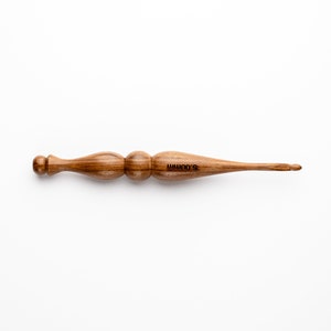 Turned Dark Wood Crochet Hooks, sizes 1m to 10mm image 3