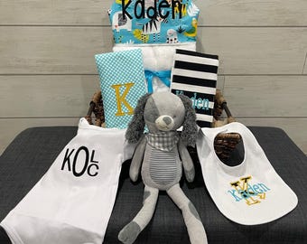 All That and a Plush Baby gift basket- Custom for boy or girl monogrammed hooded towel, burp cloths, bib, onesie and 16" plush animal