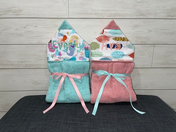 Set of 2 Big Brother Little Brother Hooded Towels. Perfect for twins or siblings. Custom made to order for boy/boy, girl/girl or boy/girl