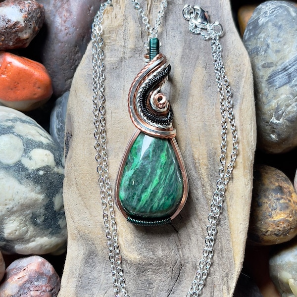 Maw Sit Sit jade pendant