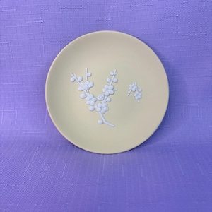 Wedgwood Yellow Primrose Trinket Dish, Wedgwood Yellow Primrose Prunus Trinket Dish, Yellow Jasperware Primrose Trinket Dish