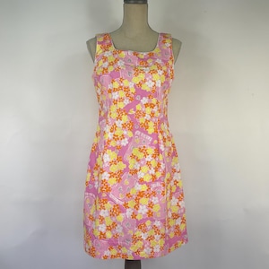 Vintage Lilly Pulitzer Size 6 Pink and Orange Shift Dress with Firefly Pattern, Size 6 Lilly Pulitzer Sleeveless Shift Dress