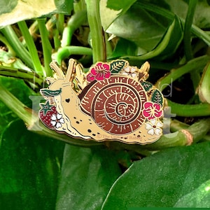 Snail Enamel Pin, Garden Snail Enamel Pins, Snails, Pet Snail, Gift For Snail Lovers, Pet Gift, Pet Gifts, Snail Gift