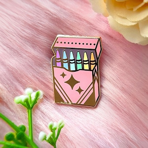 Artist Pin Pink Crayon Set Enamel Pin Pastel Rainbow Pin, Hard Enamel Pin, Crayon Nostalgic Retro Gift, Childhood Nostalgia Gift For Artist