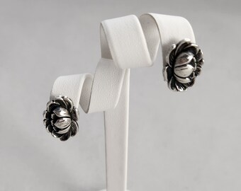 Sterling Silver 1950s Lotus Flower Floral Vintage Screw Back Earrings