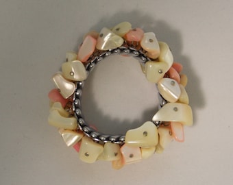 JAPAN Mid-Century Pink with Cream Mother of Pearl Vintage Cha Cha  Expansion Bracelet
