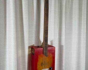 Contrebasse fretless à diapason court