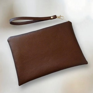 Faux Leather Zipper Wristlet, Zipper Pouch, Bridesmaid Gift, Wristlet Clutch, Cosmetic Pouch, Makeup Bag, Gift for Friend, Brown, Dark Brown