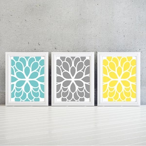 Flower Wall Art Teal Blue Yellow Gray Dahlia Flower Print Trio. Bathroom Art. Bedroom Art. Bath Art. Home Wall Art Bedroom Nursery NS-356 画像 1