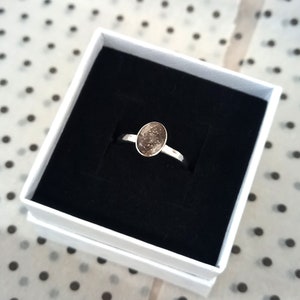 Handmade Silver Memorial Ring with Oval Shaped stone, Hair or Ashes Jewellery for loved ones, Pet remembrance Gift