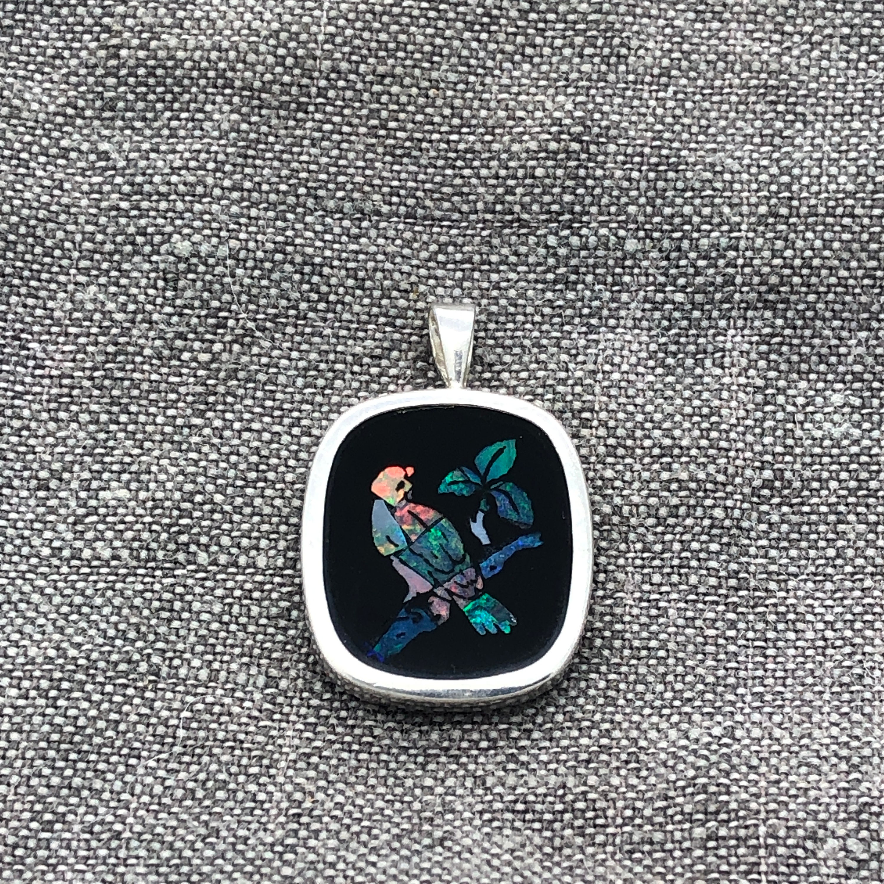 Vintage Sterling Silver Opal Inlay in Onyx Bird Pendant Opal Inlay Bird Pendant Vintage Lovebird Pendant Opal Pendant Onyx Pendant