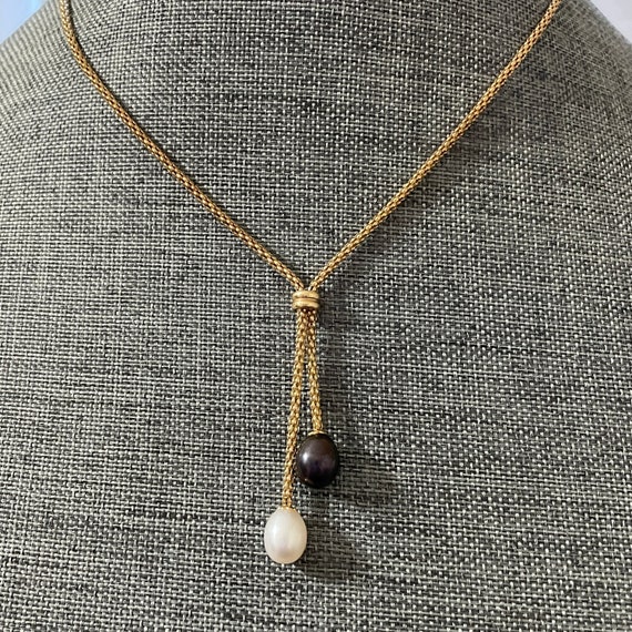 18K YG MEDALLIAN MOP LARIAT NECKLACE main image 0