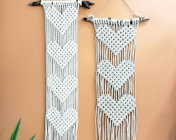 Handmade Macrame Heart Wall Hanging Banner with Driftwood Natural Cotton Cord Red Beads Valentines Day Decoration Sweetheart Gift