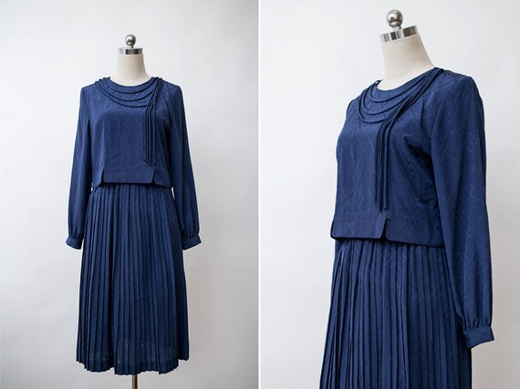 navy blue vintage dress