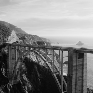 Black and White Bixby Bridge, Big Sur, California Mountains, Pacific Ocean, Landscape, Central Coast, California