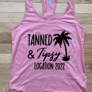 Camiseta de tirantes bronceada y achispada, camiseta de verano, camiseta de tirantes para vacaciones en la playa, camisetas de vacaciones a juego, estilo sirena, camiseta de tirantes personalizada para vacaciones de verano