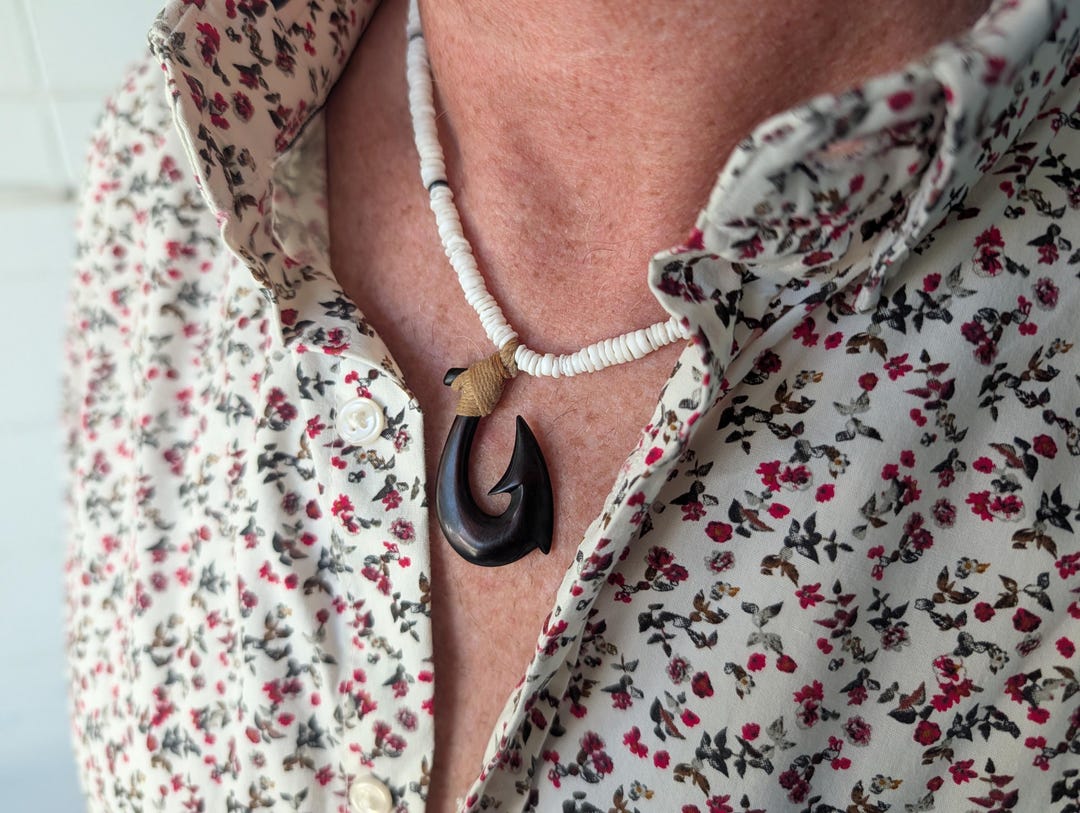 Mens Hawaiian Fish Hook Necklace, White Puka Shell, Makau Necklace