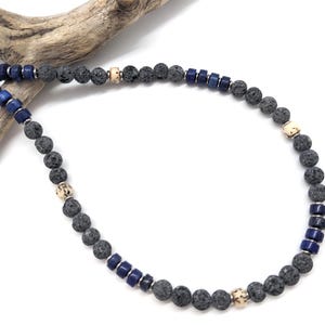 herrhalsband, naturlig lava och blå lapissaurus liten till stor choker, 6 mm hawaiisk stil, trendiga populära presenter till killar, mörknar med slitage