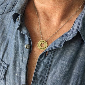 Collar personalizado para hombre, regalo para papá, nombres de niños grabados, disco de oro, regalo para hombres, regalo para novio, collar de disco masculino