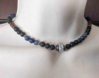 Gepersonaliseerde jongens ketting, aangepaste jongensnaam ketting zeskantmoer mens zwarte lava diffuser, blauwe lapis steen, gegraveerd voor hem, tienerjongens 66