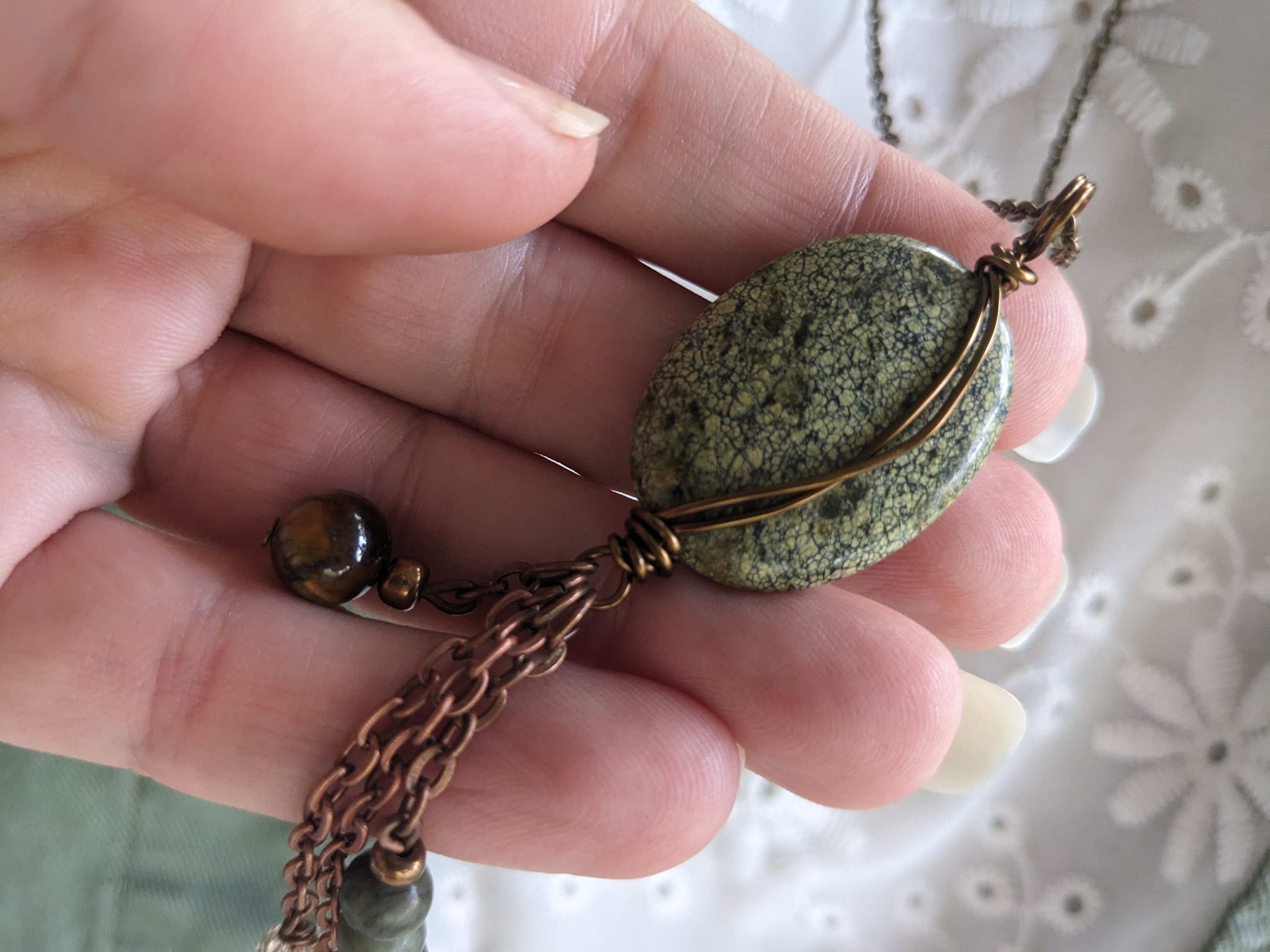 Collana Lunga Donna In Legno E Pelle - Gioiello Bohemien Vintage Con Disco Verde E Anelli Bronzo, 70 Cm
