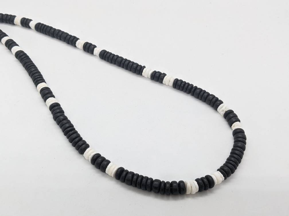 【希少】パブミラー　BLACK&WHITE Extra Wide Men's Necklace, White Puka Shell, Black Coconut 8mm