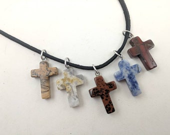 Kruisketting jongens, herenkruis aan leren ketting, kruis aan suède ketting, bevestigingscadeau jongens, kruis eerste communie kind tot volwassene