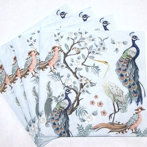 4 tovaglioli decoupage, pavoni e aironi in giardino su blu, tovaglioli con uccelli in giardino fiorito, uccelli e fiori di carta artigianale, BIR08