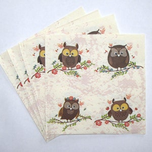 4 tovaglioli per decoupage Gufi marroni su ramoscelli, carta artigianale per decoupage con uccelli Gufi su un ramo, tovaglioli di carta a 3 veli 13'' 33 cm, BIR03
