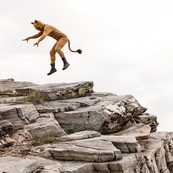 Disfraz de león de punto para adultos: disfraz de Halloween con cola flexible