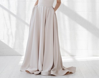 Aiko - satin bridal skirt with pockets