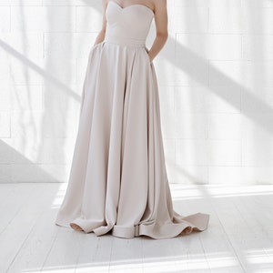 Aiko - bridal skirt with pockets / satin wedding skirt with pockets / wedding skirt / satin wedding skirt / ivory bridal skirt / matte skirt