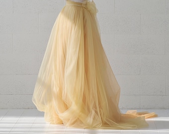 Belle - detachable tulle overskirt skirt with a bow in the back