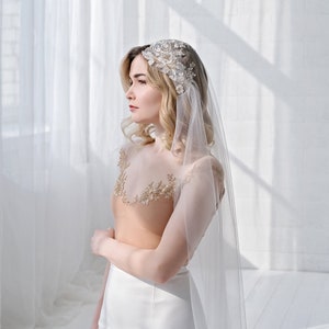 Millaray - juliet cap veil in ivory with lace applique of shiny gold lace details and translucent sequins / 1920s style veil in any length