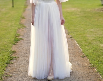 Grace - bridal skirt with a slit / wedding skirt / tulle skirt / bridal tulle skirt / bridal skirt / wedding tulle skirt / slit tulle skirt