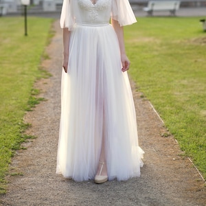 Grace - bridal skirt with a slit / wedding skirt / tulle skirt / bridal tulle skirt / bridal skirt / wedding tulle skirt / slit tulle skirt