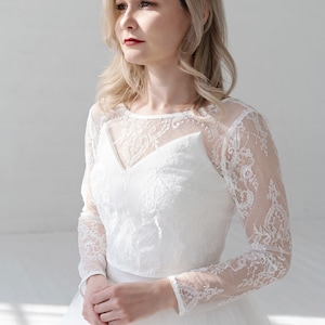 Mai - Spitze Topper / Brautspitze Topper / Spitzenjacke / BrautJacke / Brautjäckchen / Brautjäckchen / Longsleeve Braut Cover Up